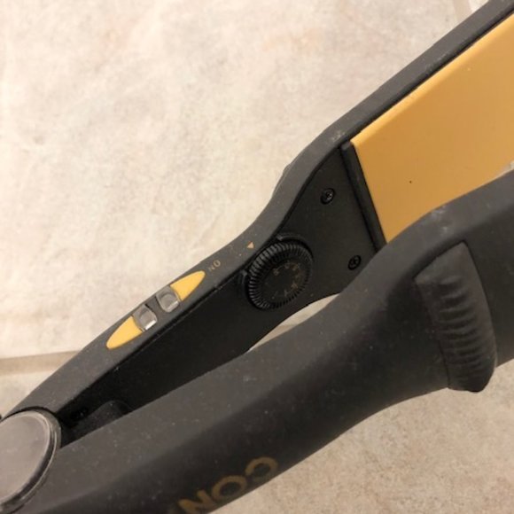Conair Hair Straightener - Picture 6 of 6